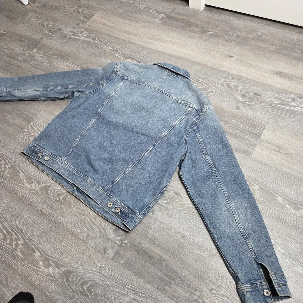 J.Crew NWT Men's Denim Trucker Jacket Light Wash XL